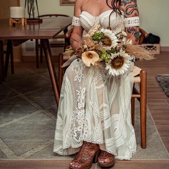 Adara Gown | Rue de Seine - Picture 5 of 5